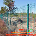 Welded wire mesh farm fence